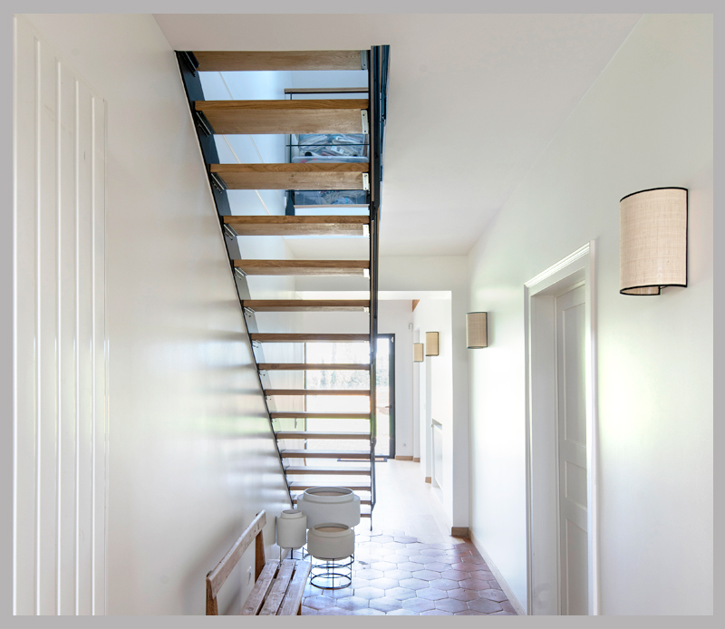 fb-archi-extension-rehabilitation-maison-de-campagne-entree-escalier